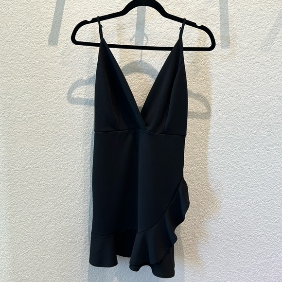 Sunset and Spring ruffle dress - Picture 2 of 3